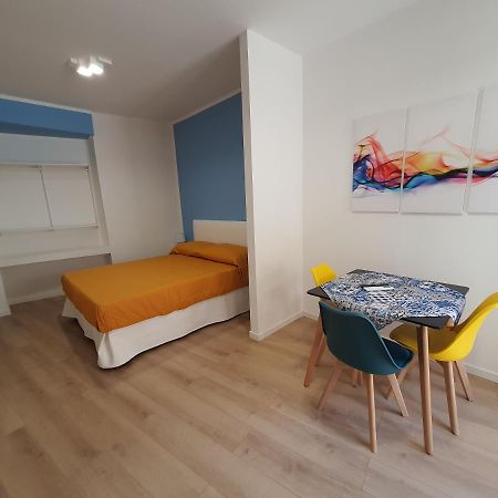 A Casa Di Claudia Appartement Palermo Buitenkant foto