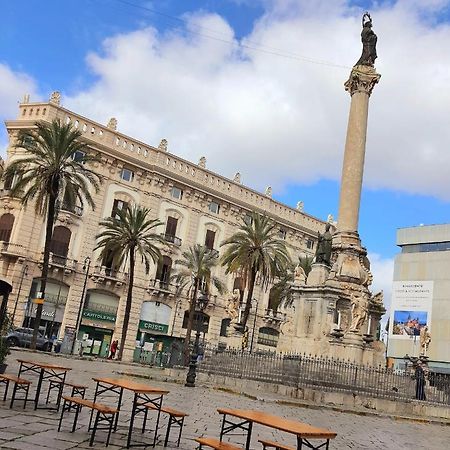 A Casa Di Claudia Appartement Palermo Buitenkant foto