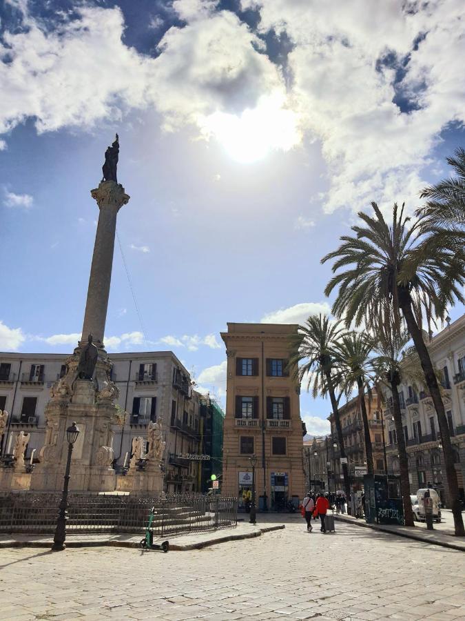 A Casa Di Claudia Appartement Palermo Buitenkant foto
