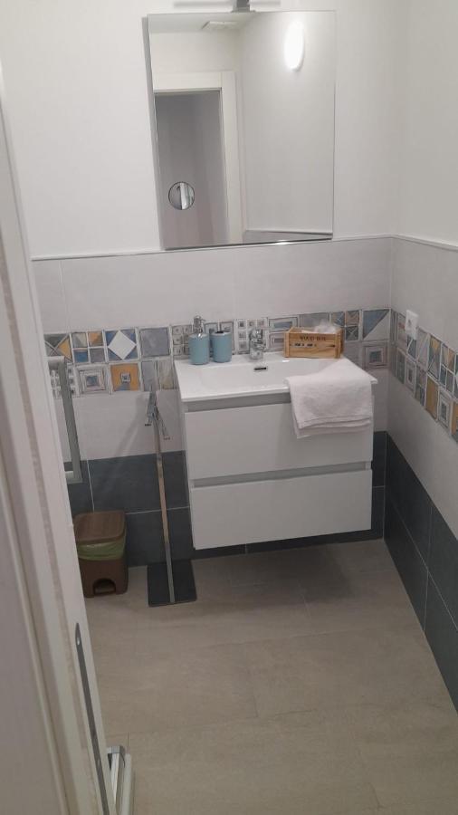 A Casa Di Claudia Appartement Palermo Buitenkant foto